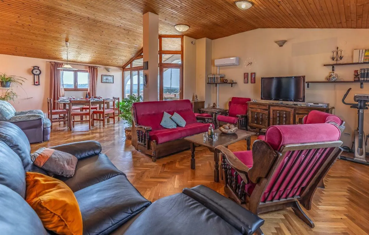 Apartment Lorencin Milka Medulin