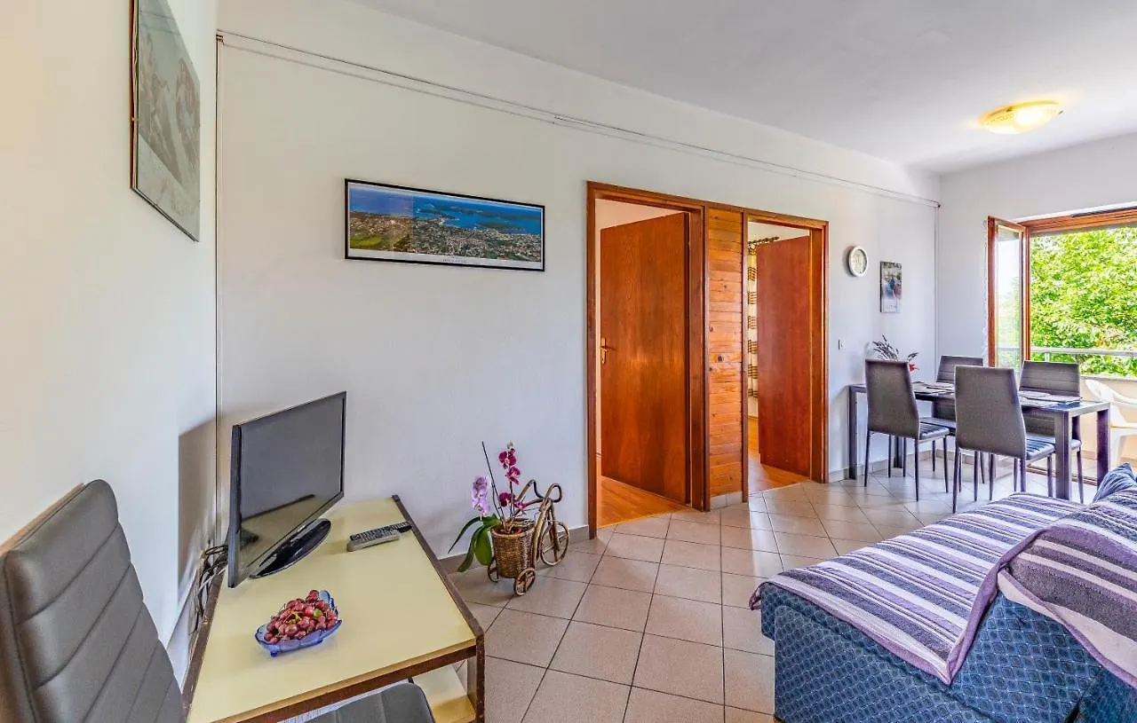 Apartment Lorencin Milka Medulin