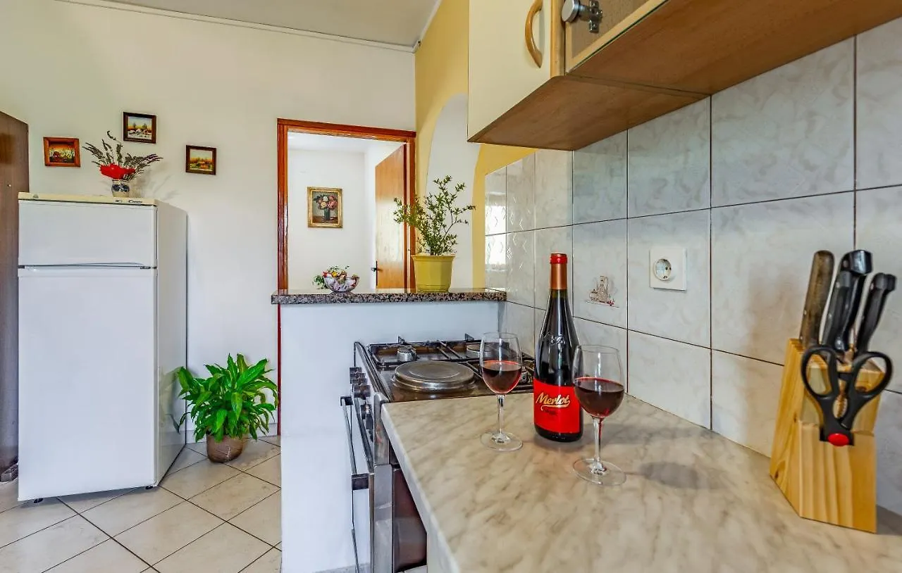Apartment Lorencin Milka Medulin