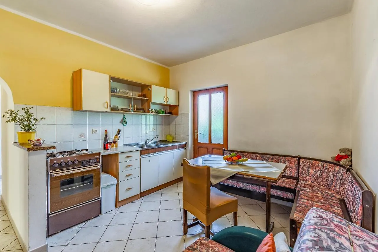 Apartment Lorencin Milka Medulin 0*,